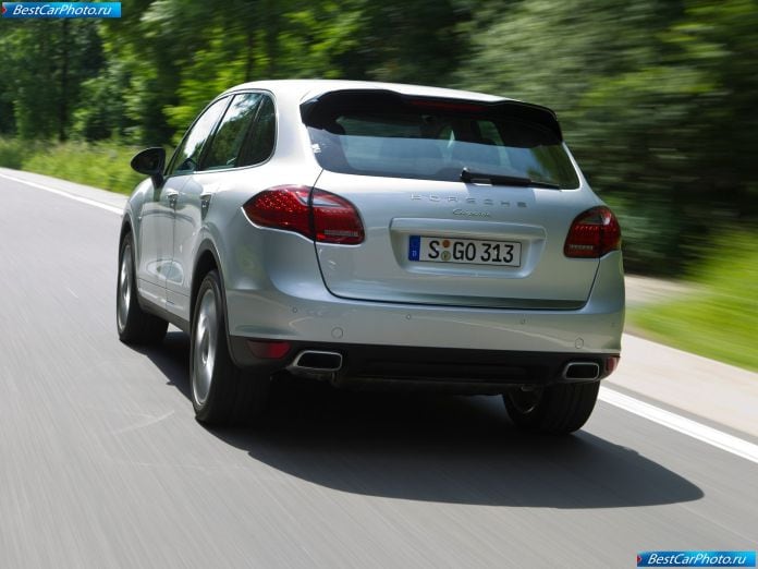 2011 Porsche Cayenne - фотография 61 из 118