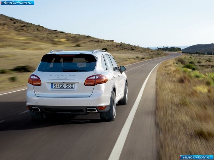 2011 Porsche Cayenne - фотография 67 из 118