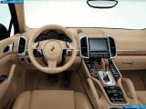 porsche_2011-cayenne_1600x1200_087.jpg