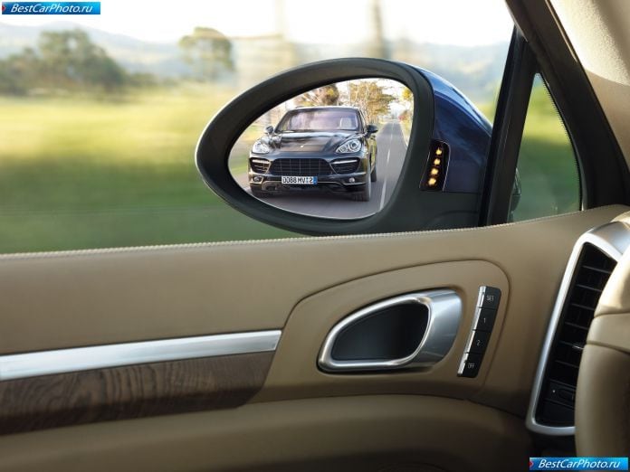 2011 Porsche Cayenne - фотография 95 из 118
