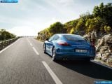 porsche_2012-panamera_s_hybrid_1600x1200_016.jpg