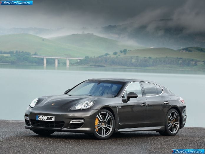 2012 Porsche Panamera Turbo S - фотография 3 из 40