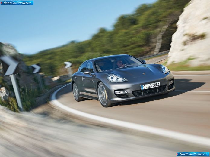 2012 Porsche Panamera Turbo S - фотография 8 из 40