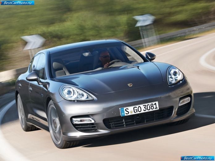 2012 Porsche Panamera Turbo S - фотография 9 из 40