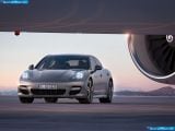 porsche_2012-panamera_turbo_s_1600x1200_015.jpg