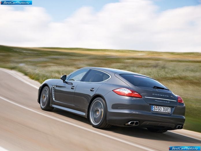 2012 Porsche Panamera Turbo S - фотография 22 из 40