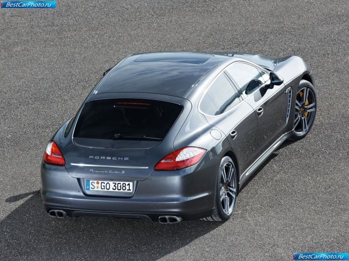 2012 Porsche Panamera Turbo S - фотография 35 из 40