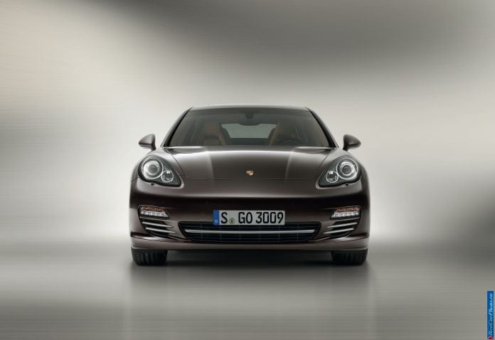 2012 Porsche Panamera Platimun Edition - фотография 4 из 6