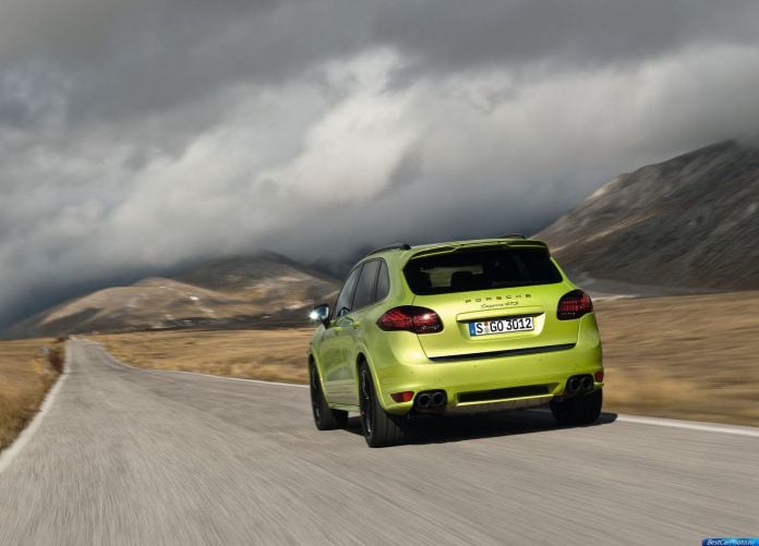 2013 Porsche Cayenne GTS - фотография 23 из 33