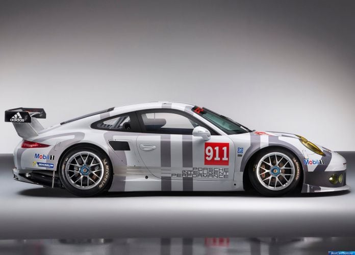 2015 Porsche 911 Rsr - фотография 2 из 6