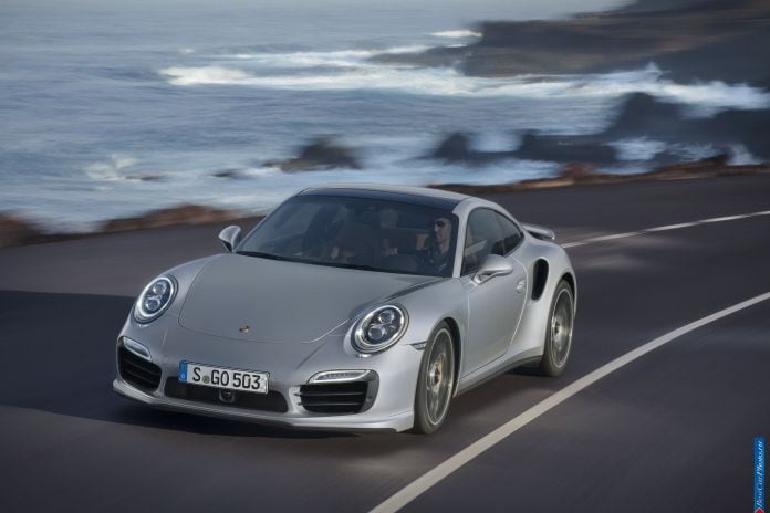 2014 Porsche 911 Turbo S - фотография 4 из 47