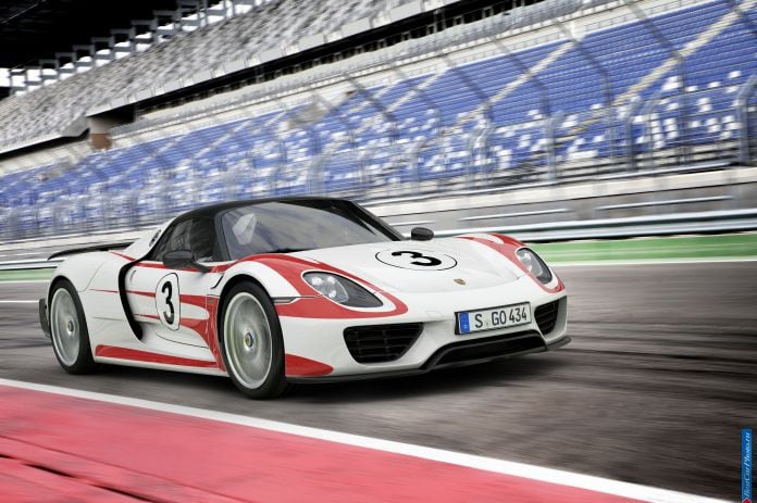 2014 Porsche 918 Spyder - фотография 7 из 57