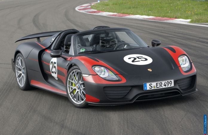 2014 Porsche 918 Spyder - фотография 9 из 57