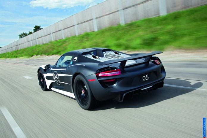2014 Porsche 918 Spyder - фотография 23 из 57
