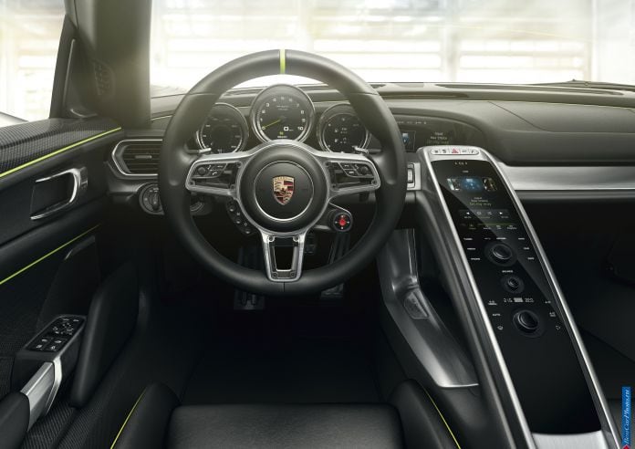 2014 Porsche 918 Spyder - фотография 51 из 57