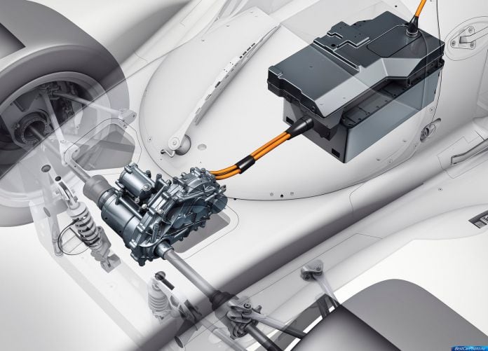 2015 Porsche 919 Hybrid - фотография 18 из 20