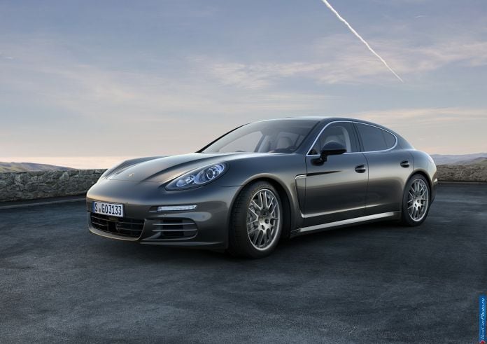 2014 Porsche Panamera - фотография 12 из 97