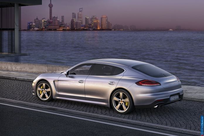 2014 Porsche Panamera - фотография 34 из 97