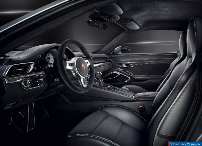 2015 Porsche 911 Carrera GTS - фотография 16 из 18