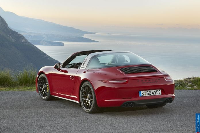 2015 Porsche 911 Targa 4 GTS - фотография 4 из 7