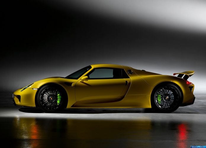2015 Porsche 918 Spyder - фотография 18 из 69
