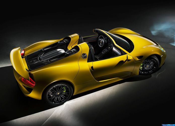 2015 Porsche 918 Spyder - фотография 24 из 69