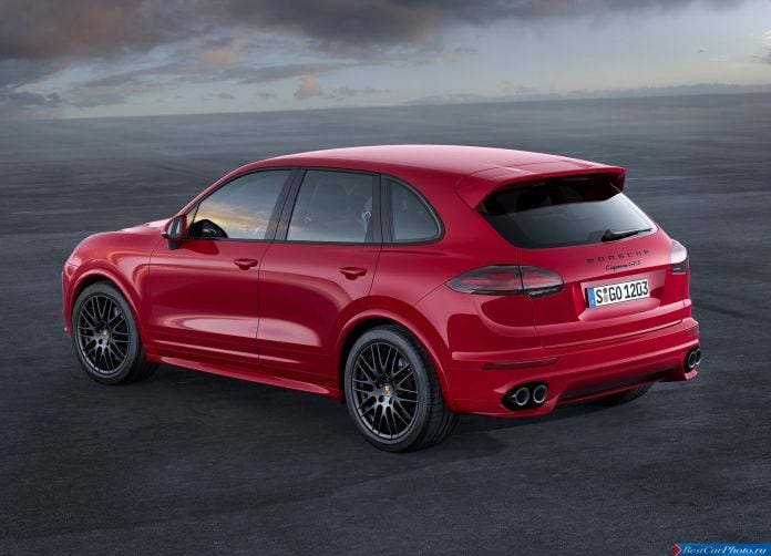 2015 Porsche Cayenne GTS - фотография 3 из 5