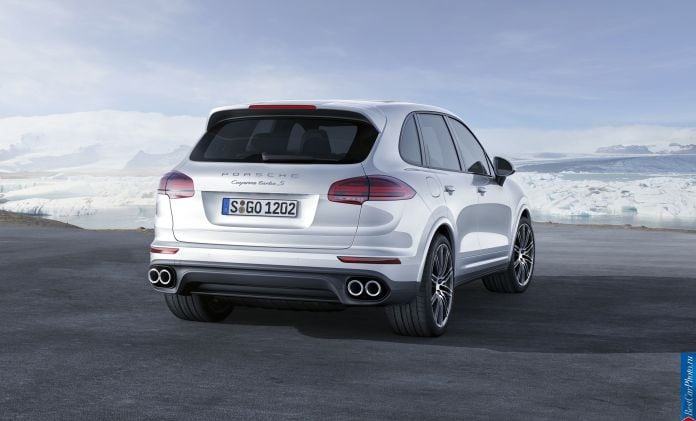 2015 Porsche Cayenne Turbo S - фотография 2 из 7
