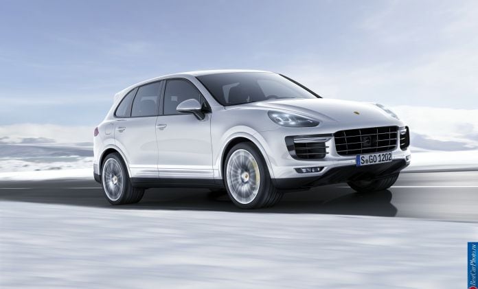 2015 Porsche Cayenne Turbo S - фотография 3 из 7