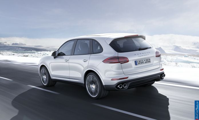 2015 Porsche Cayenne Turbo S - фотография 4 из 7