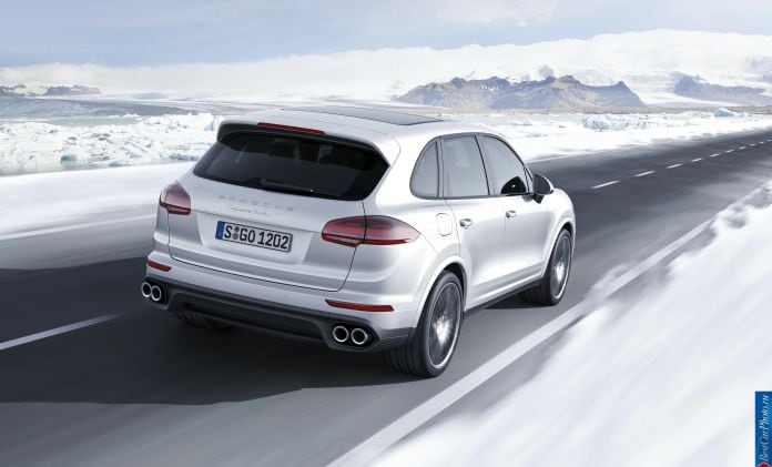 2015 Porsche Cayenne Turbo S - фотография 5 из 7