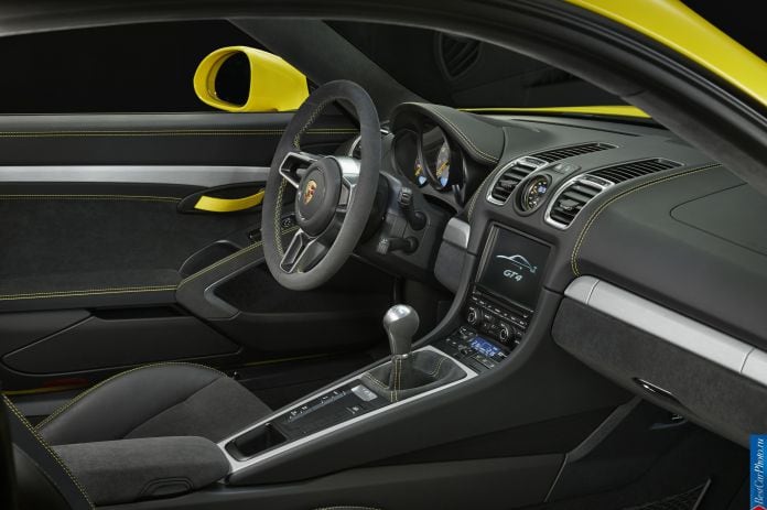 2015 Porsche Cayman GT4 - фотография 11 из 12