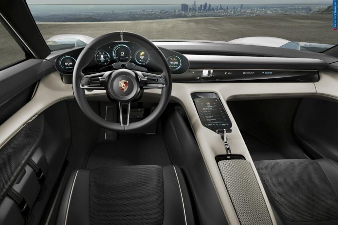 2015 Porsche Mission E - фотография 8 из 9