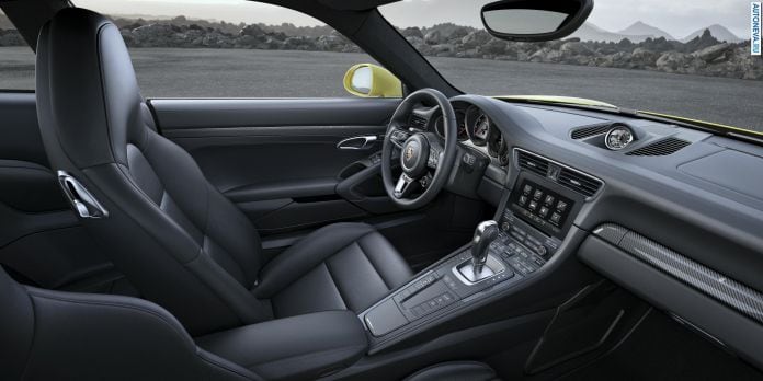 2016 Porsche 911 Turbo S - фотография 5 из 29