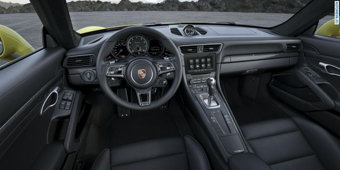 2016 Porsche 911 Turbo S - фотография 6 из 29
