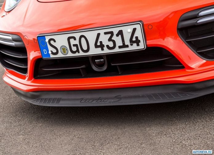 2016 Porsche 911 Turbo S - фотография 25 из 29