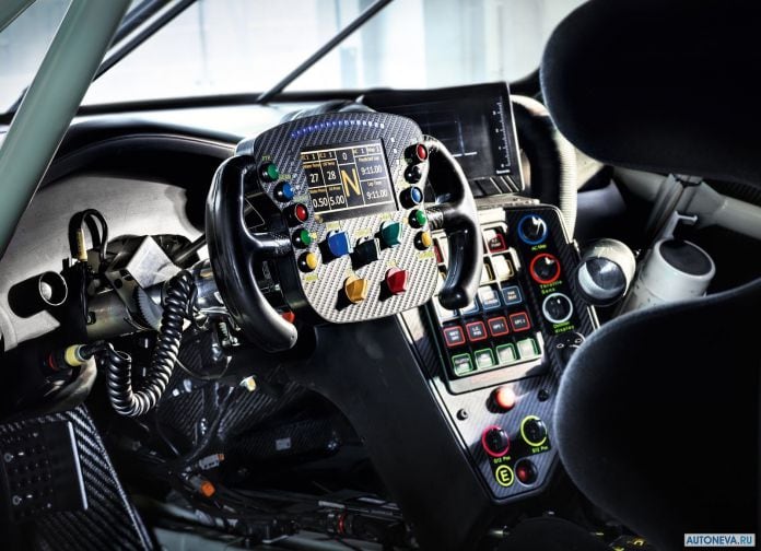 2017 Porsche 911 RSR - фотография 9 из 10