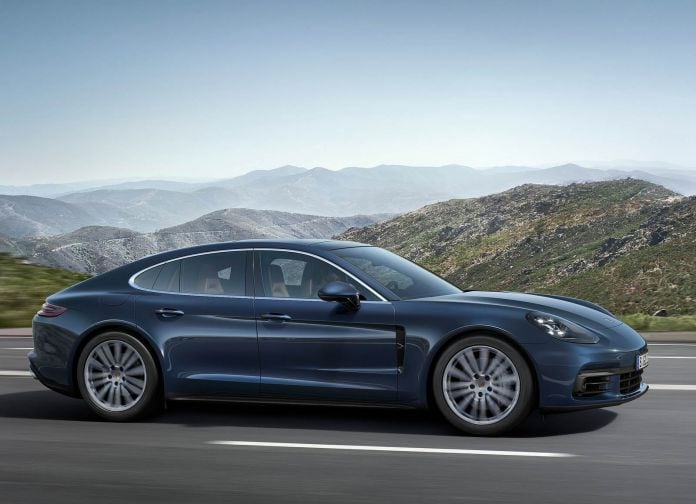 2017 Porsche Panamera - фотография 9 из 42