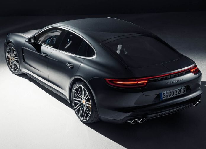 2017 Porsche Panamera - фотография 11 из 42