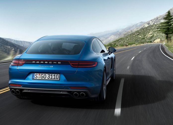 2017 Porsche Panamera - фотография 16 из 42