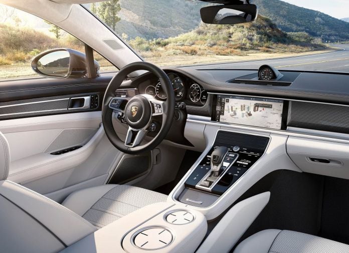 2017 Porsche Panamera - фотография 25 из 42