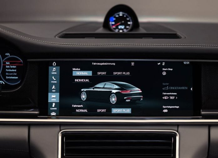 2017 Porsche Panamera - фотография 31 из 42