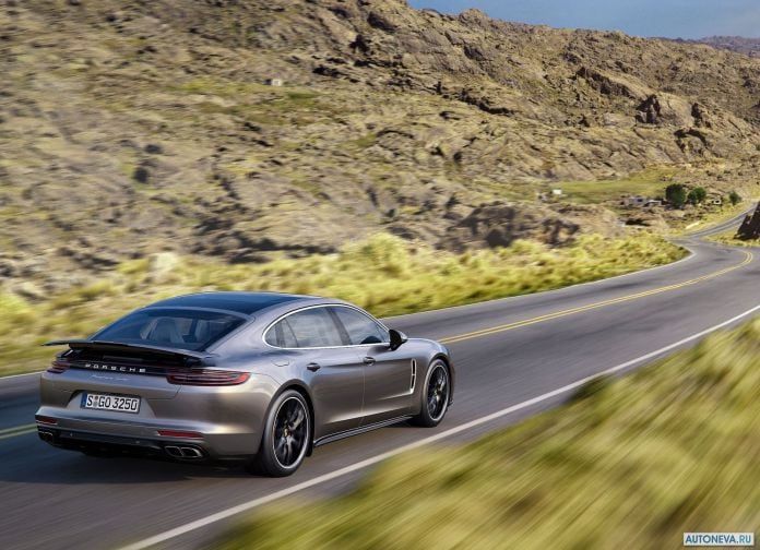 2017 Porsche Panamera Executive - фотография 10 из 28