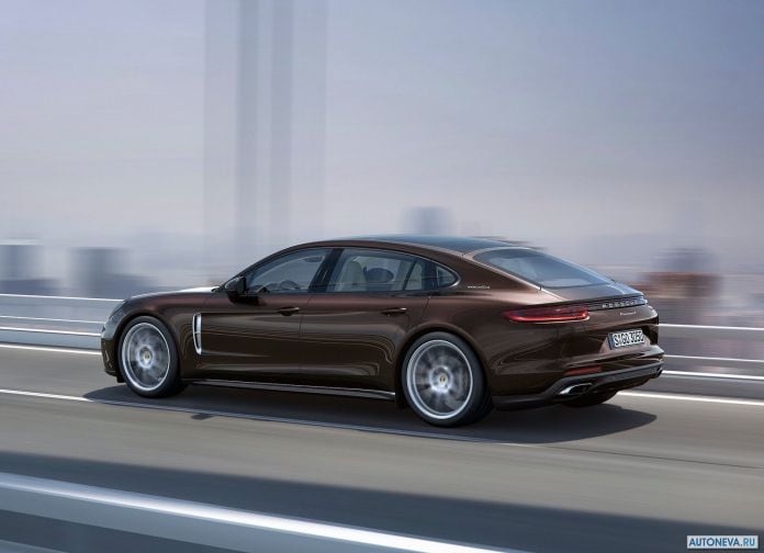2017 Porsche Panamera Executive - фотография 13 из 28