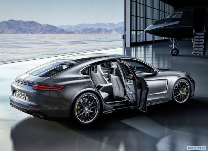 2017 Porsche Panamera Executive - фотография 14 из 28