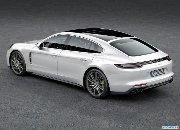 2017 Porsche Panamera Executive - фотография 17 из 28