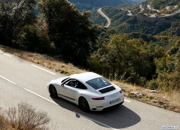 2018 Porsche 911 Carrera T - фотография 62 из 122