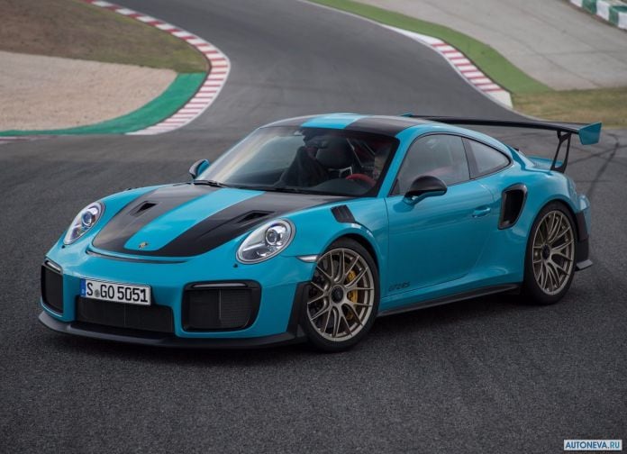 2018 Porsche 911 GT2 RS - фотография 3 из 255
