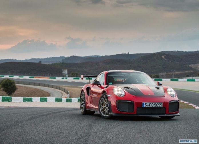 2018 Porsche 911 GT2 RS - фотография 12 из 255