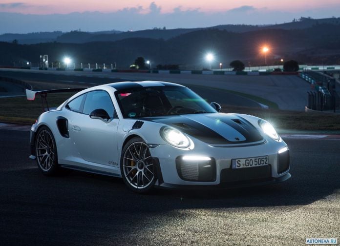 2018 Porsche 911 GT2 RS - фотография 16 из 255
